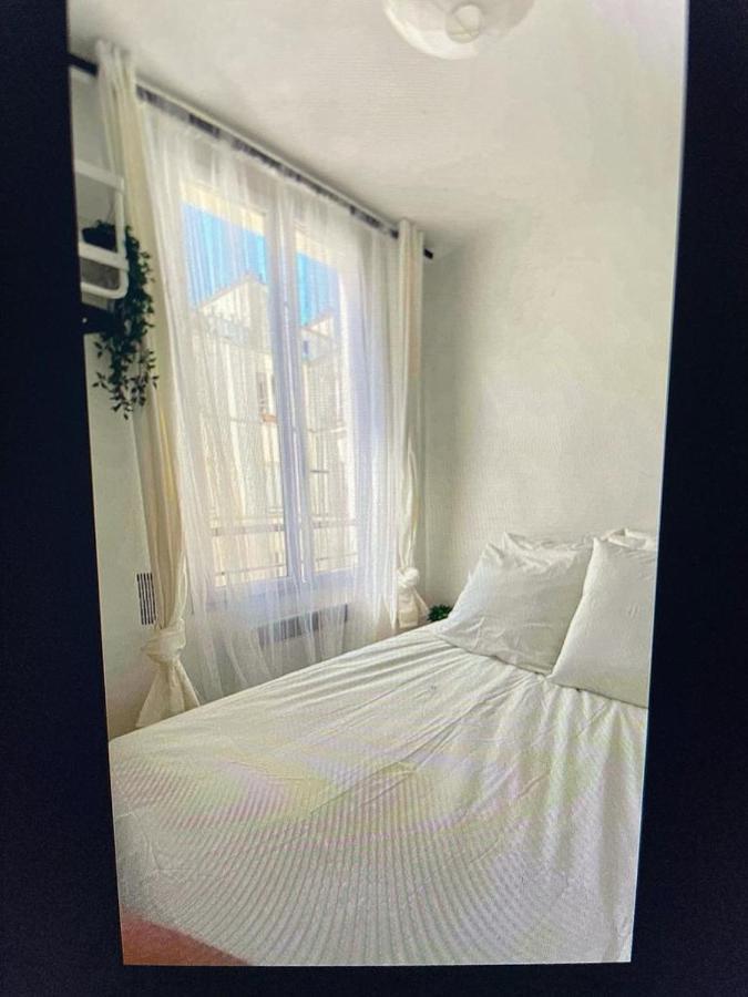 Cute One Bedroom In Le Marais Paris Exterior photo
