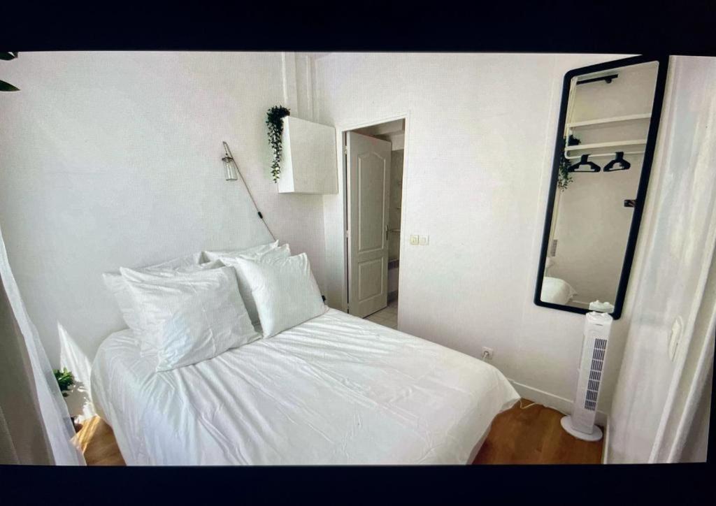 Cute One Bedroom In Le Marais Paris Exterior photo